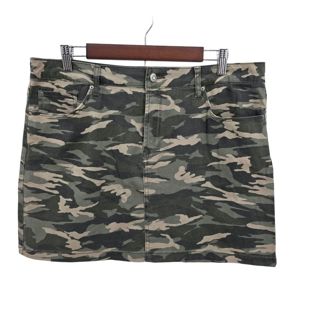 Kensie Jeans Camo Print Mini Skirt Women's Size 12/31 Casual‎ Trendy